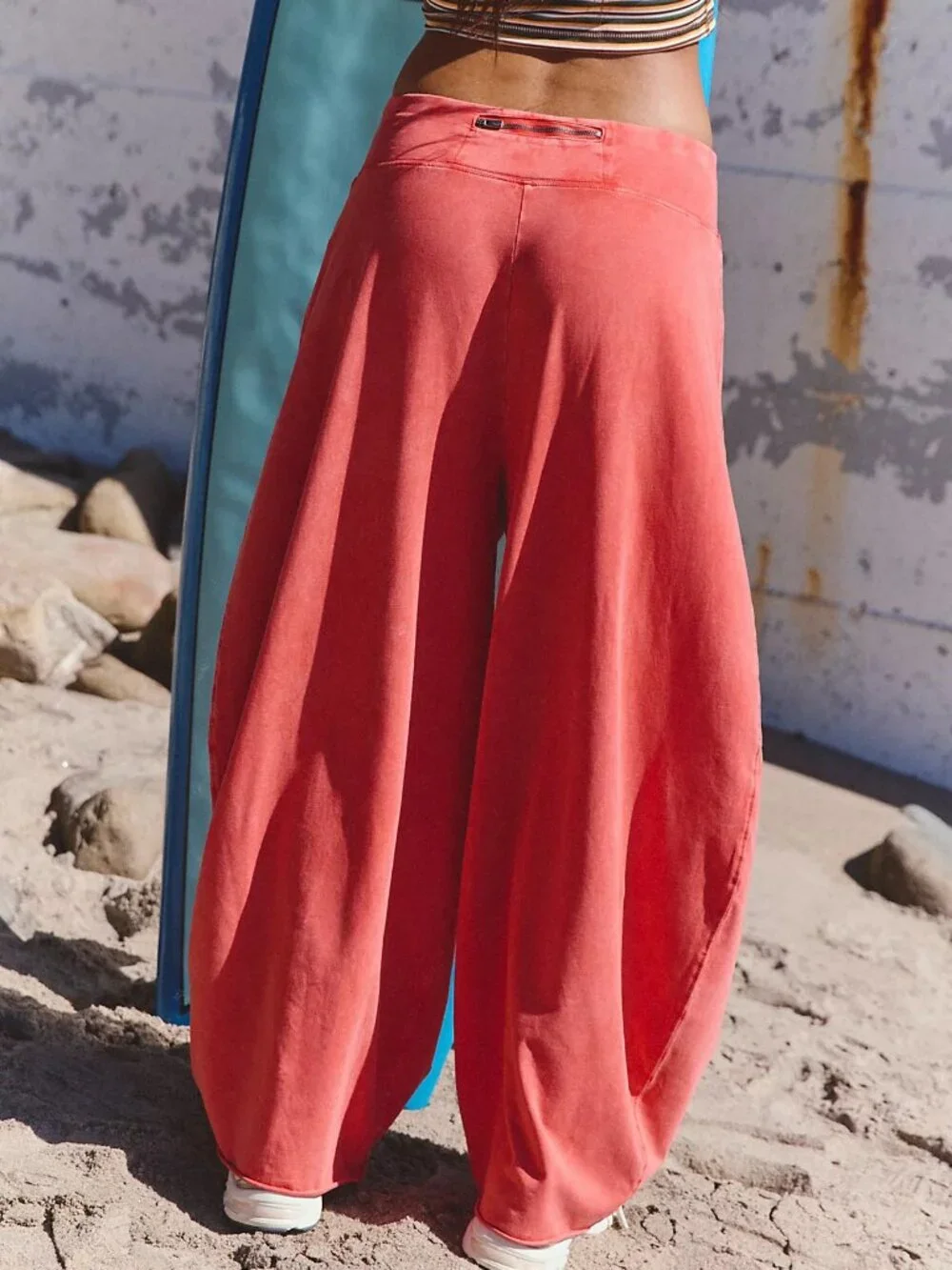 Hot Shot Easy Pants - Picture 3 of 4